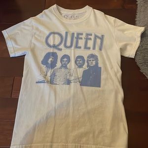 Size S Queen T-Shirt